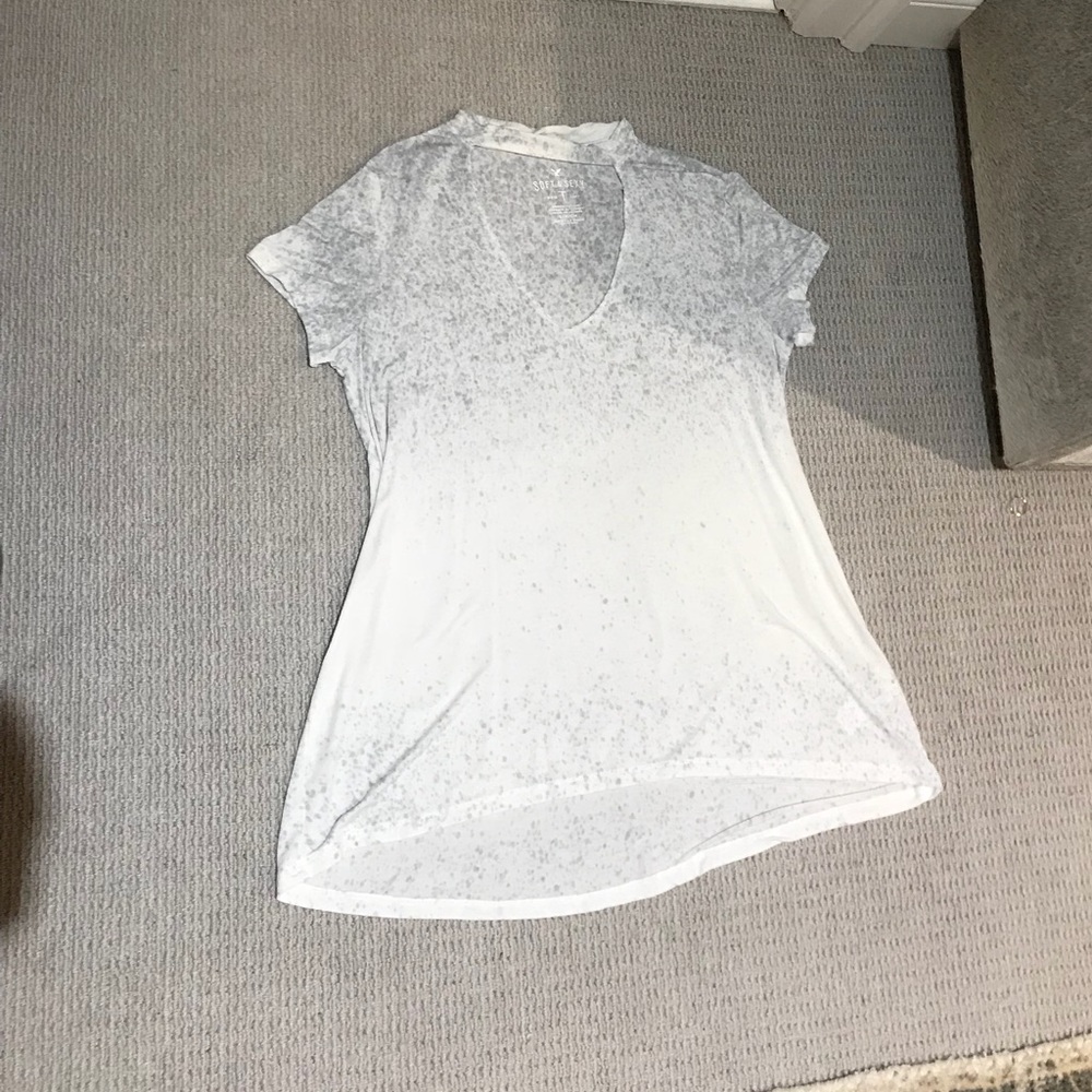 American Eagle OutfittersTee Shirt